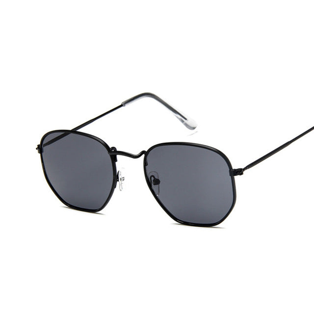 Square Sunglasses - AESTHEDEX