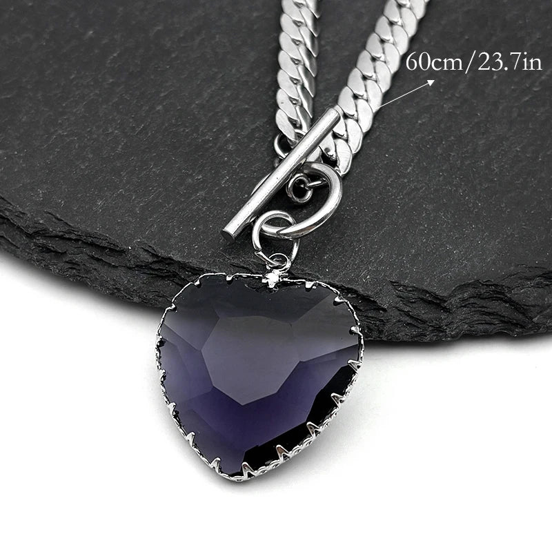 Lovely Faja Gothic Heart Pendant Necklace