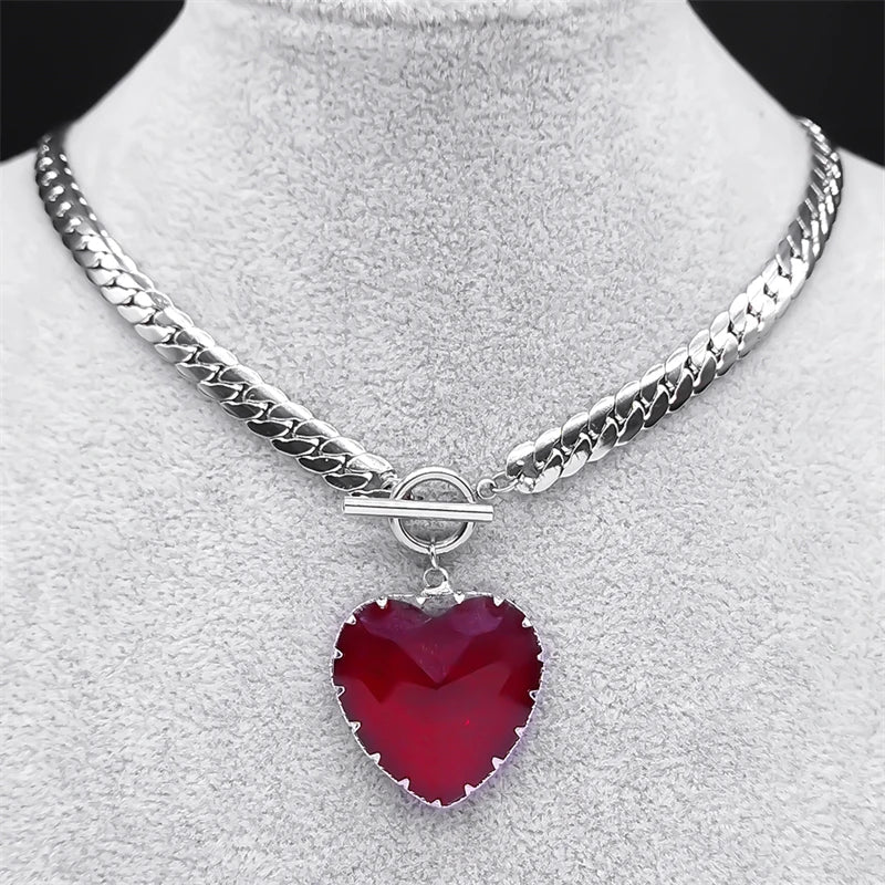Lovely Faja Gothic Heart Pendant Necklace