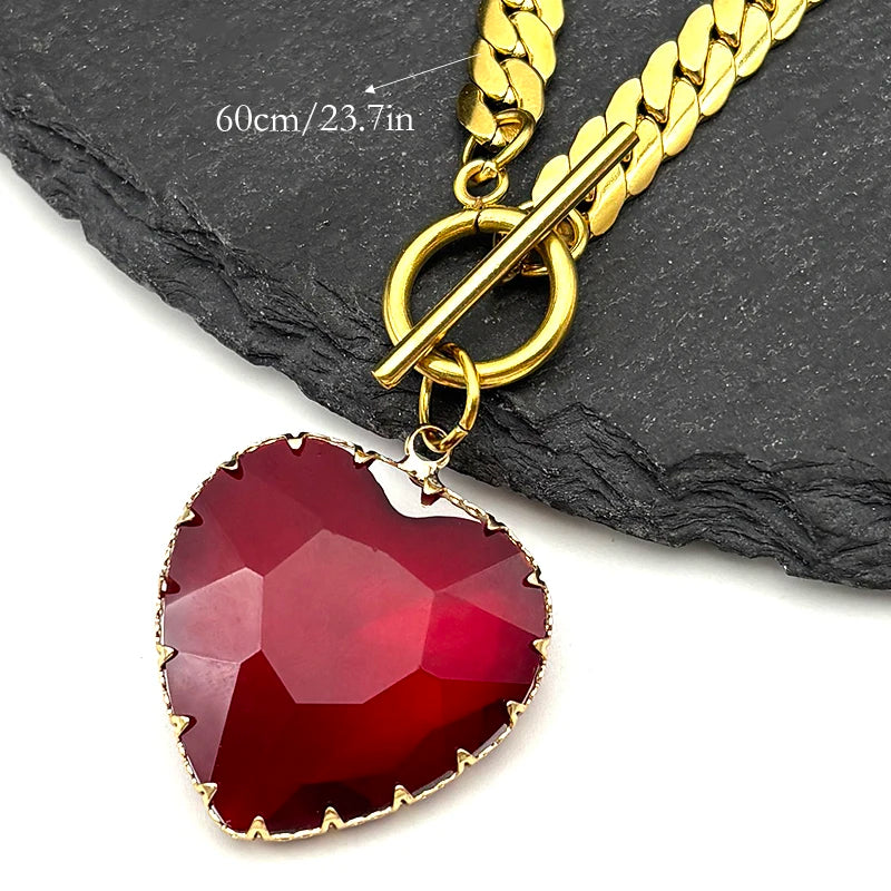 Lovely Faja Gothic Heart Pendant Necklace