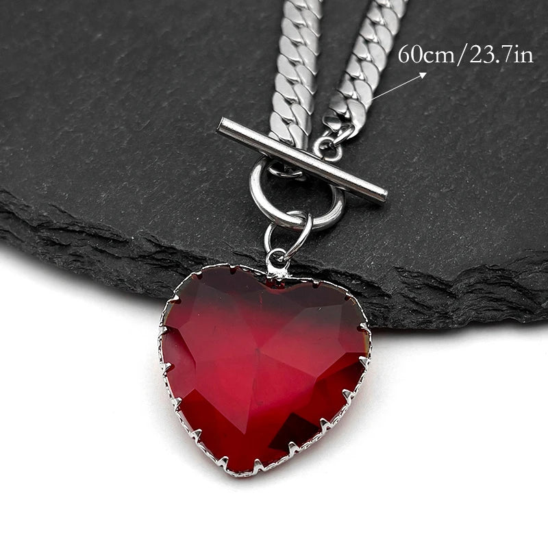 Lovely Faja Gothic Heart Pendant Necklace