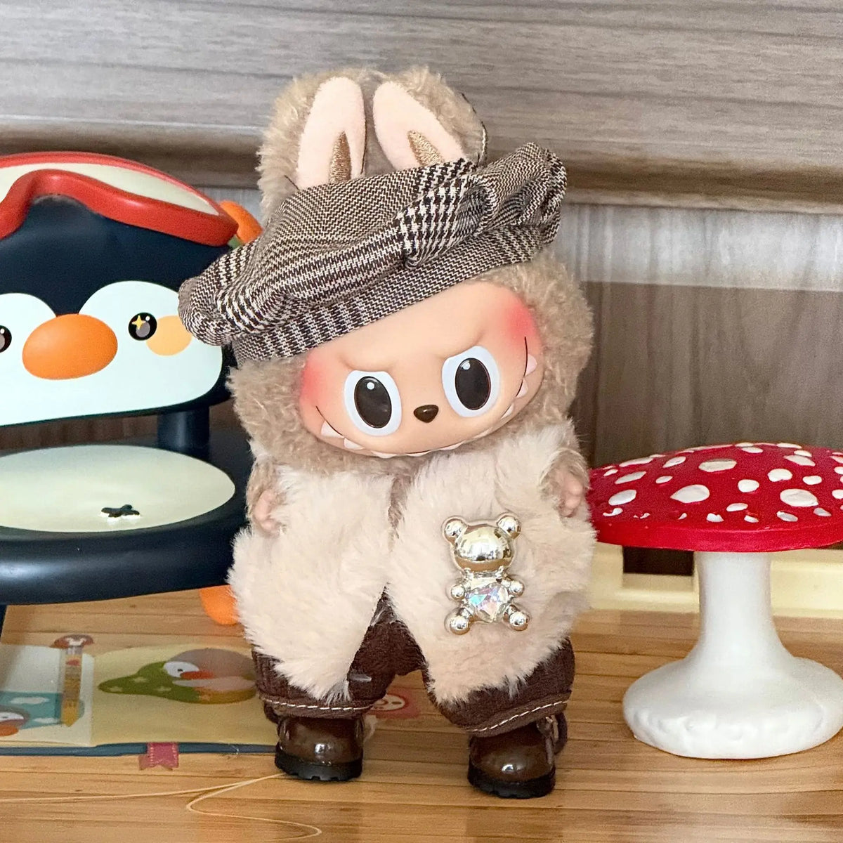 Chic Plaid Beret Labubu Outfit