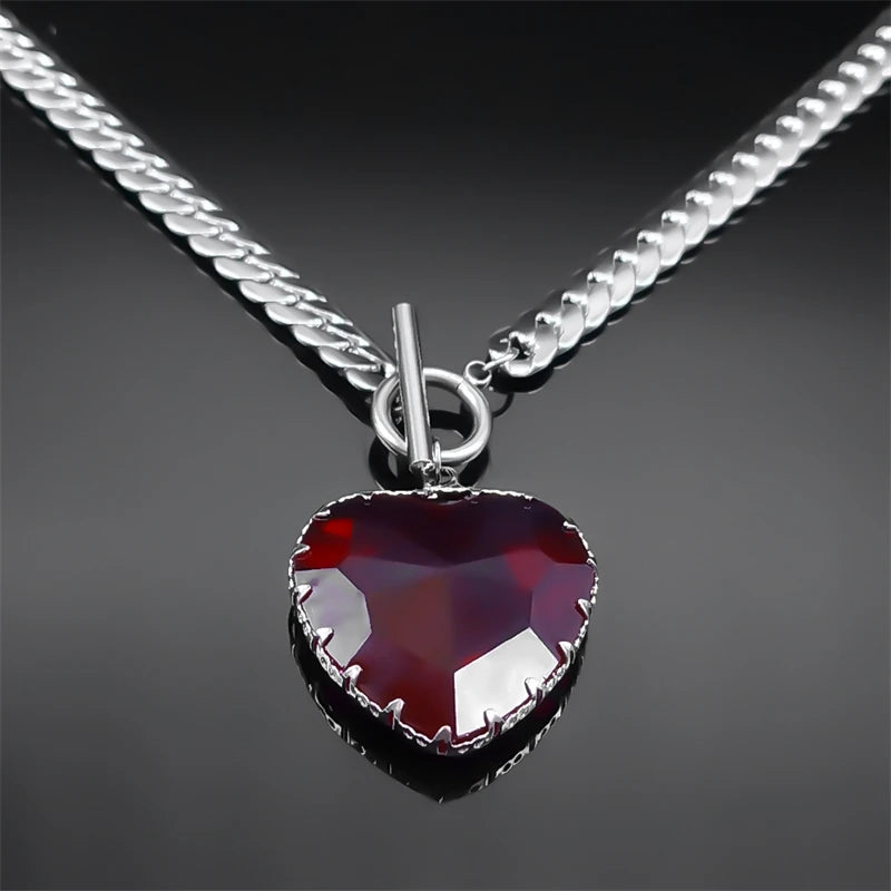 Lovely Faja Gothic Heart Pendant Necklace