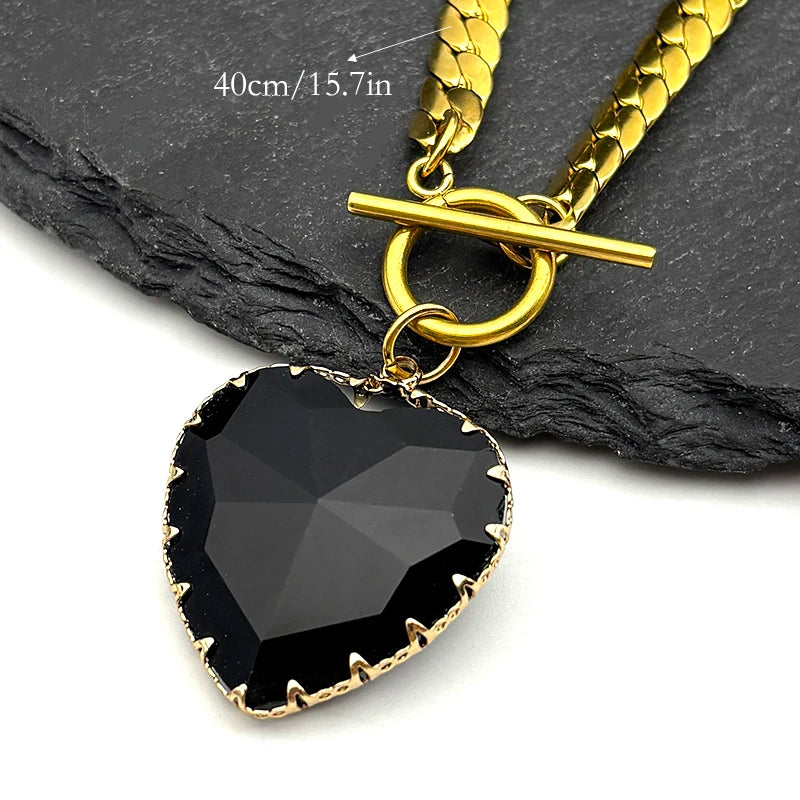 Lovely Faja Gothic Heart Pendant Necklace