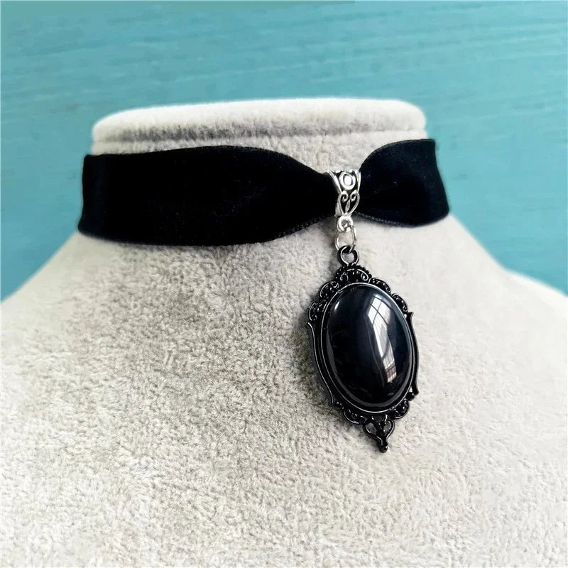 Vintage Gothic Pendant Choker