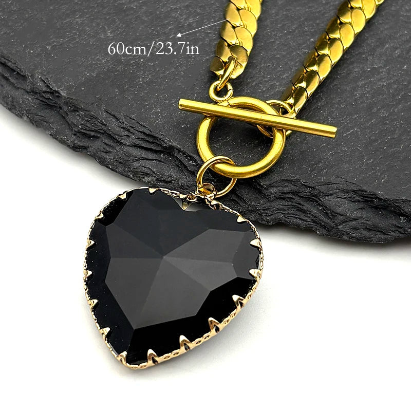 Lovely Faja Gothic Heart Pendant Necklace